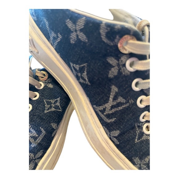 Louis Vuitton Time Out Low Top Denim Monogram Sneakers - Picture 6 of 16